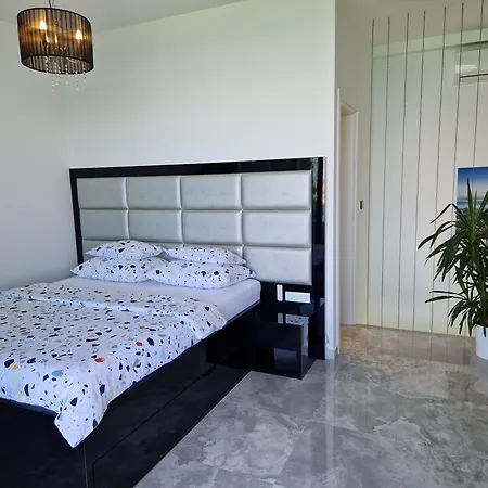 Dalmatia Infinity Apartment *