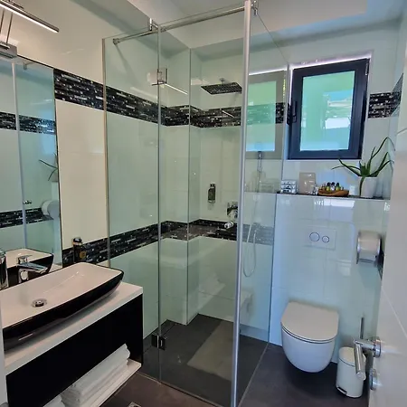 Dalmatia Infinity Apartment