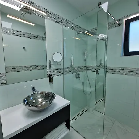 Dalmatia Infinity Apartment