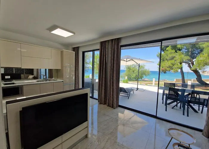 Dalmatia Infinity 比比涅