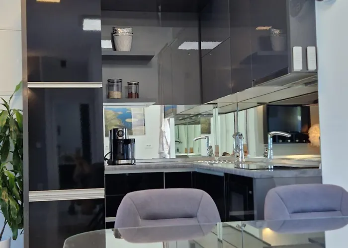 Dalmatia Infinity 公寓 *